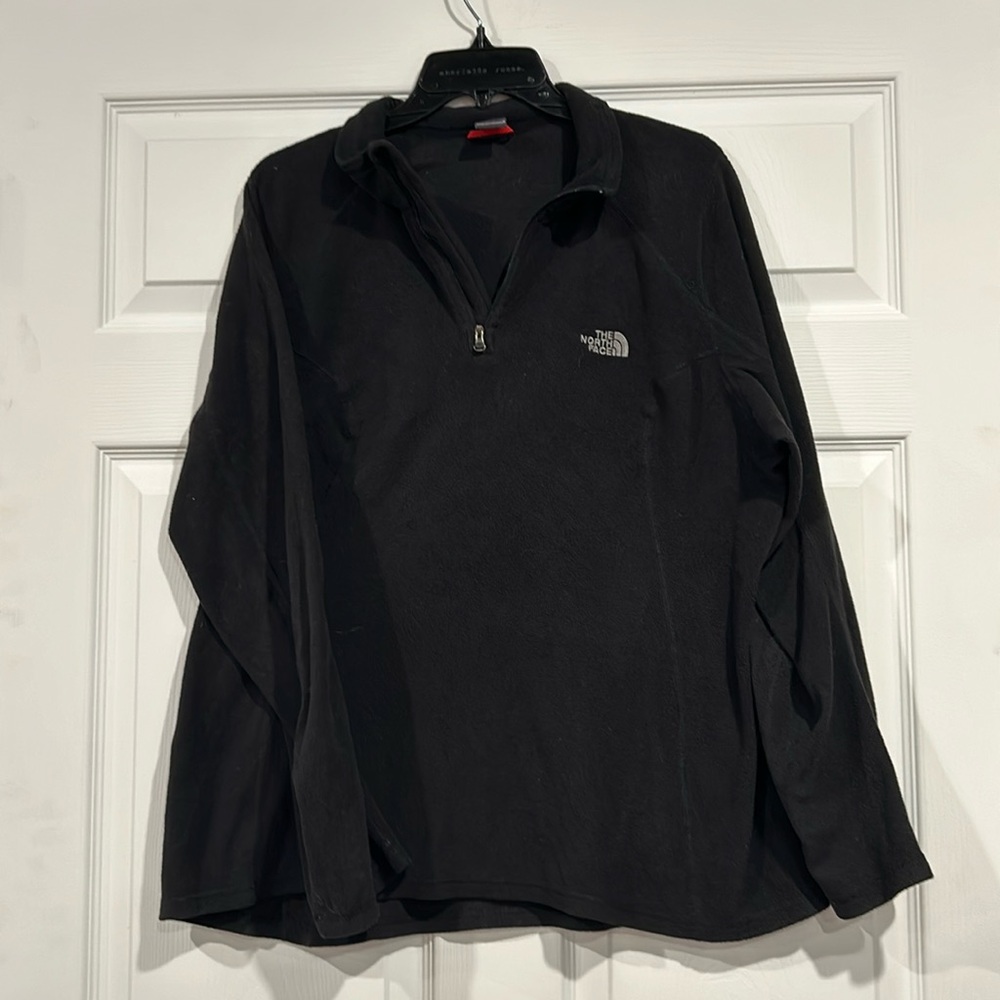 The north face black pullover size large